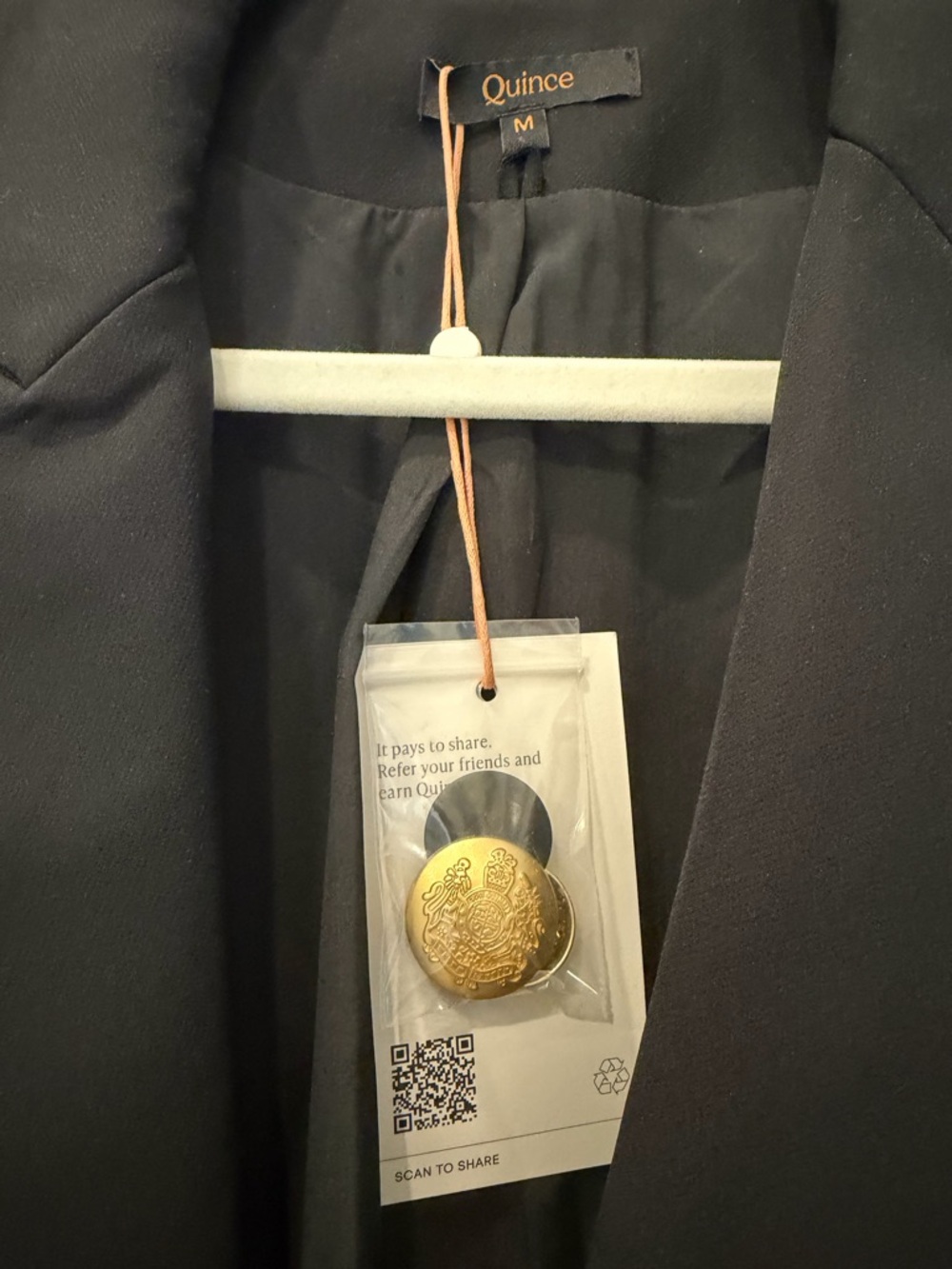 NWT Quince Black double breasted Dickey blazer. SOLD OUT. Size M. - Picture 2 of 3